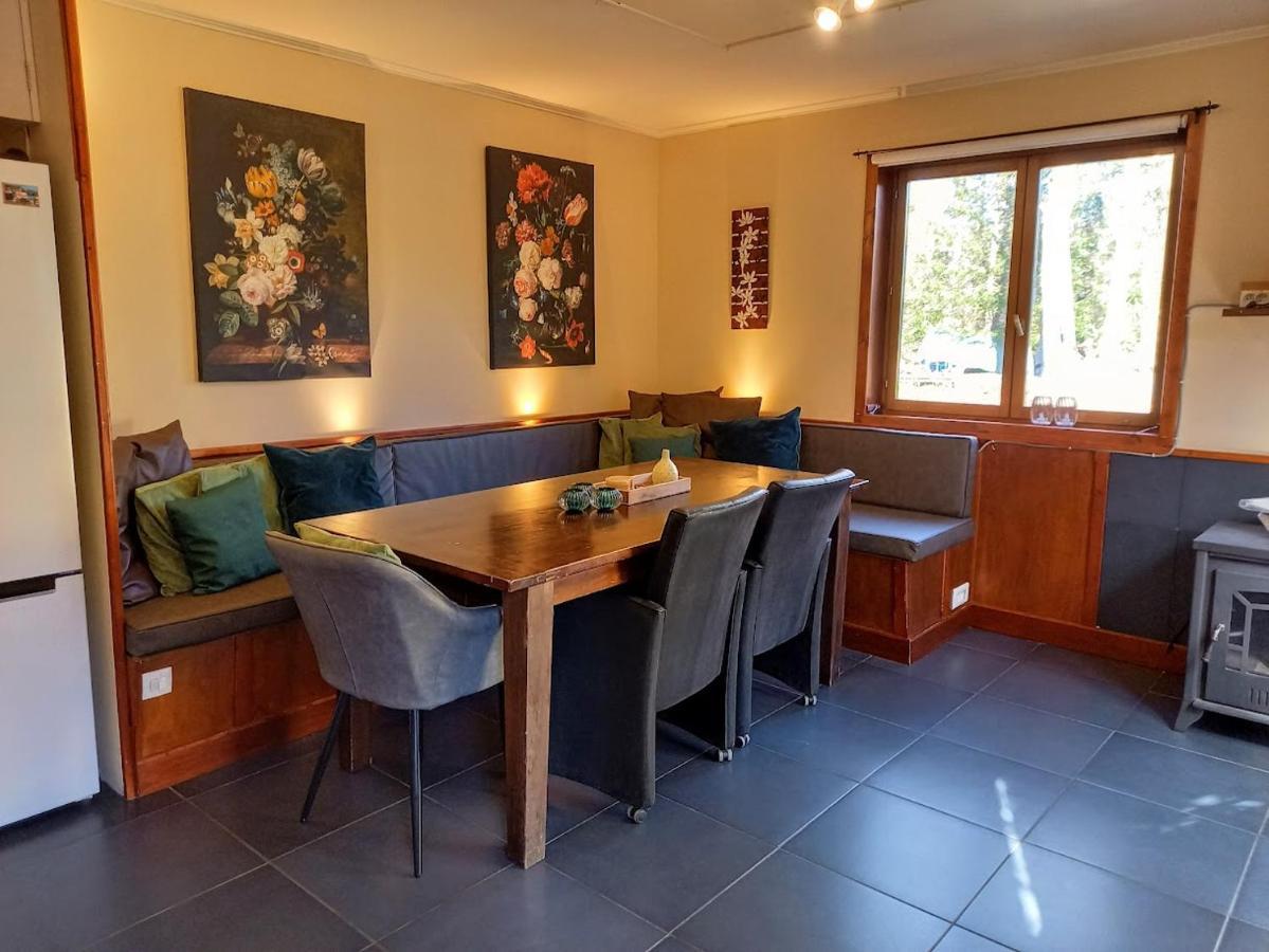 Holiday Home"Monsieur Nips" Érezée エクステリア 写真
