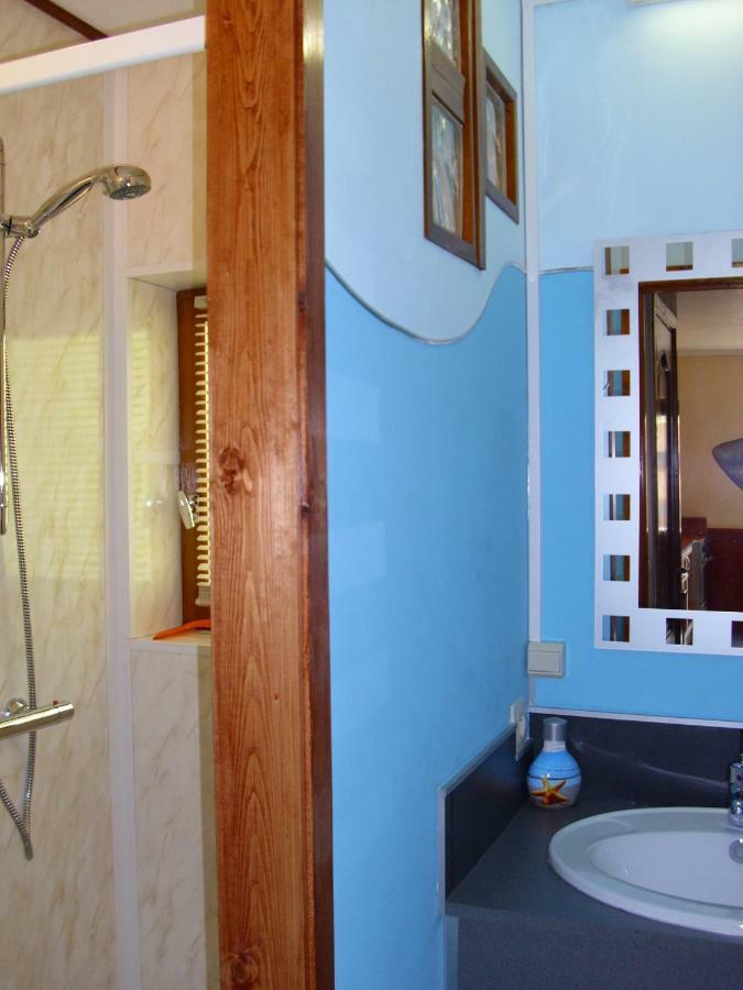 Holiday Home"Monsieur Nips" Érezée エクステリア 写真